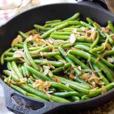 Caramelized Onion Green Beans With Toasted Almonds Recipe