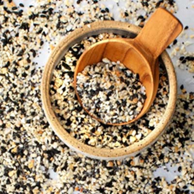 Everything-but-the-Bagel-Seasoning-Recipe.jpg