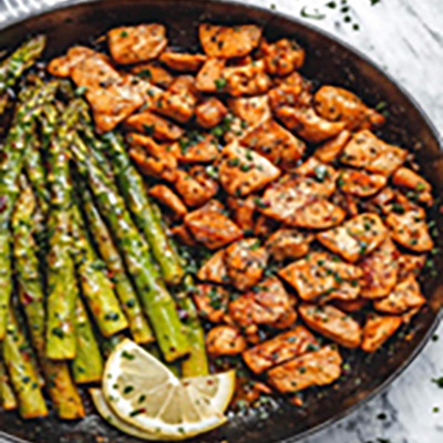 Garlic Chicken Bites with Asparagus